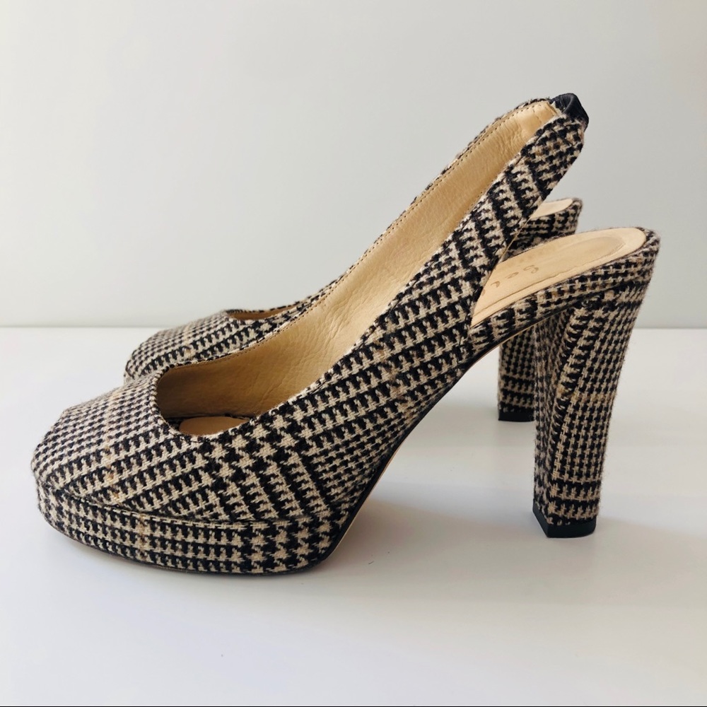 BETTYE MULLER TWEED PLATFORM PEEPTOE SIZE 6